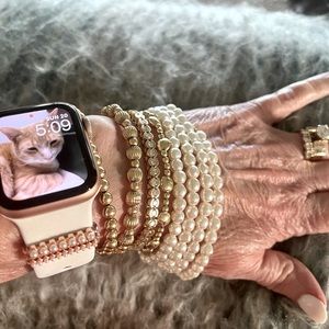 FOUR BOLO ADJUSTABLE PEARL BRACELETS